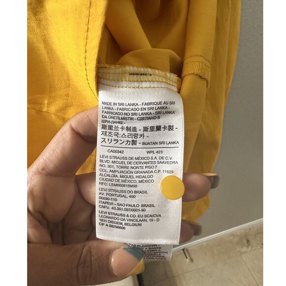 Levi's Yellow Smocked Back Square Neck Long Puff Sleeve Blouse Size XL NWT - Picture 8 of 9